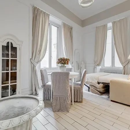 Trevi Linda Apartment- Your Italian Holidays * Roma