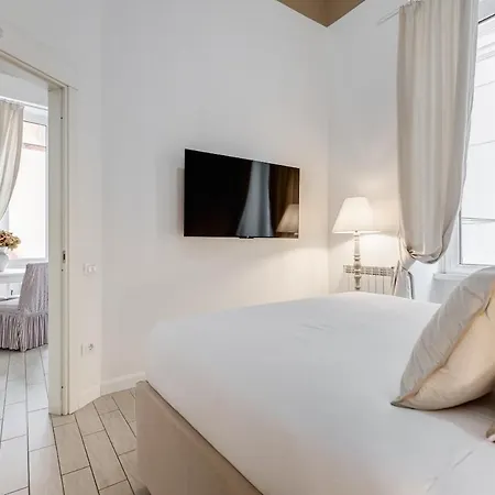 Trevi Linda Apartment- Your Italian Holidays * Roma