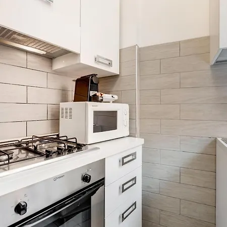 Trevi Linda Apartment- Your Italian Holidays Appartamento