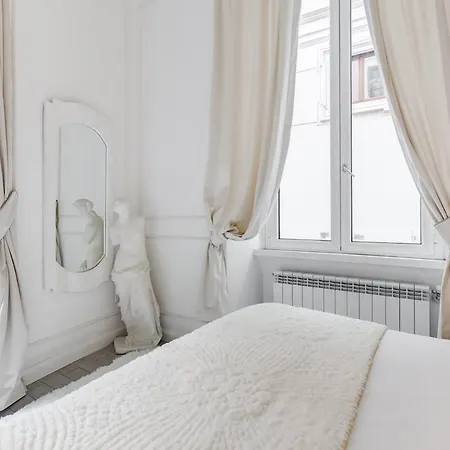 Trevi Linda Apartment- Your Italian Holidays *