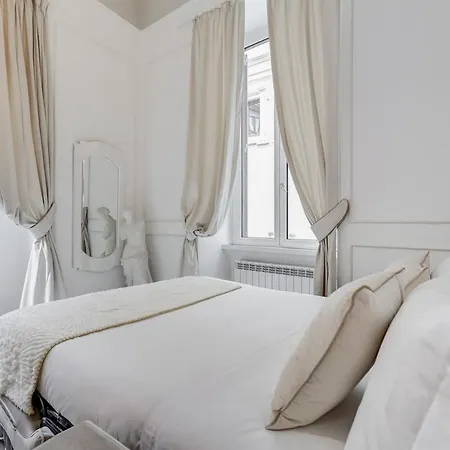 Trevi Linda Apartment- Your Italian Holidays Appartamento