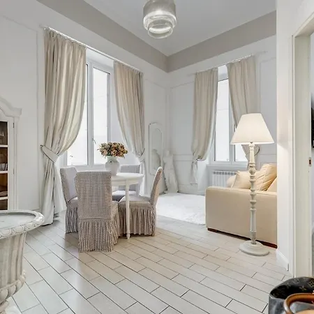 Trevi Linda Apartment- Your Italian Holidays *